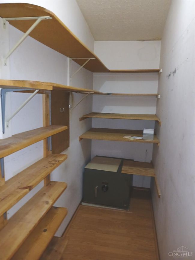 5292 Eaglesnest Dr, Condo with 2 bedrooms, 2 bathrooms and null parking in Cincinnati OH | Image 8