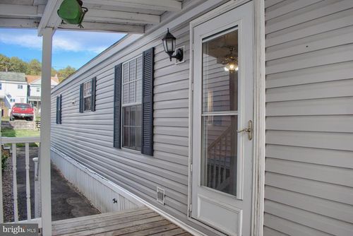 129 W Saylor St, Mount Carmel, PA, 17851-1039 | Card Image