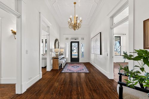 509 W Austin St, Fredericksburg, TX, 78624-3209 | Card Image