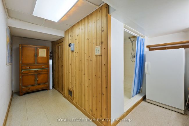 4 Valewood Cres, House other with 4 bedrooms, 4 bathrooms and 4 parking in Gloucester ON | Image 39