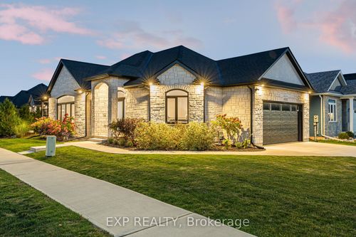 4242 Village Creek Dr, Stevensville, ON, L0S1S0 | Card Image