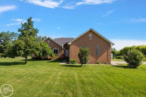 21579 34 Mile Rd, Armada, MI, 48005-3101 | Card Image