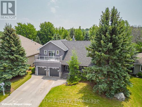 136 Grand Cypress Lane, Blue Mountains, ON, L9Y0K6 | Card Image