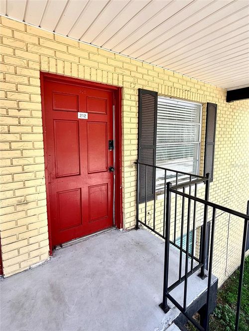 b4-2800 E 113th Ave, Tampa, FL, 33612-6314 | Card Image