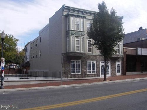 apt-5-81 W Main St, WAYNESBORO, PA, 17268-1530 | Card Image