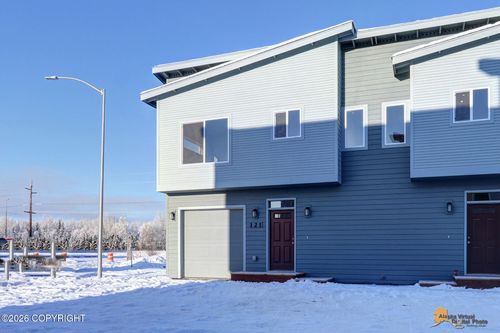 123 Willow View Circle, Anchorage, AK, 99504 | Card Image