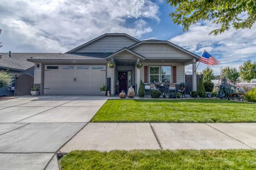 2482 Nw Ivy Ave, Redmond, OR, 97756-6931 | Card Image