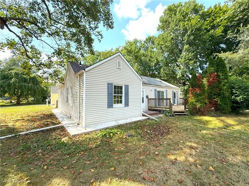 1591 Delia Ave, Akron, OH, 44320-1602 | Card Image