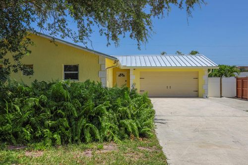 384 Nw 23rd Street, Boca Raton, FL, 33431 | Card Image