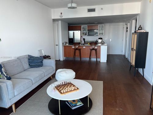 3209-185 Sw 7th St, Miami, FL, 33130-2990 | Card Image