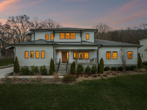 828 Russleo Dr, Nashville, TN, 37209-4430 | Card Image