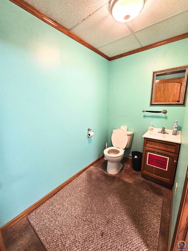 1705 Oregon St, Home with 0 bedrooms, 0 bathrooms and 4 parking in Hiawatha KS | Image 14