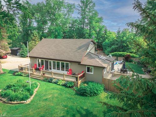 8463 Defore Dr, Grand Bend, ON, N0M1T0 | Card Image