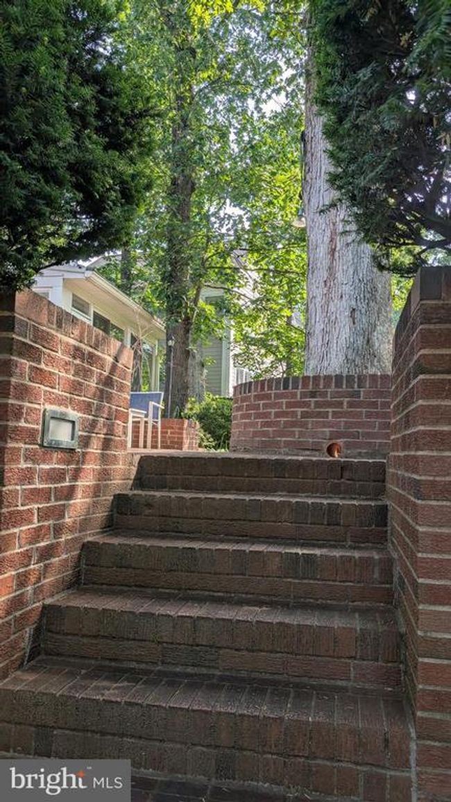 1903 Kirby Rd, House other with 3 bedrooms, 2 bathrooms and null parking in MCLEAN VA | Image 8