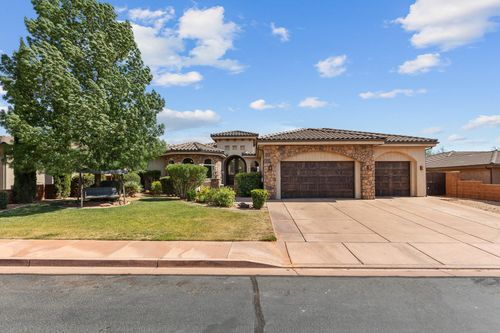 480 W Tonapah Way, Ivins, UT, 84738-6576 | Card Image