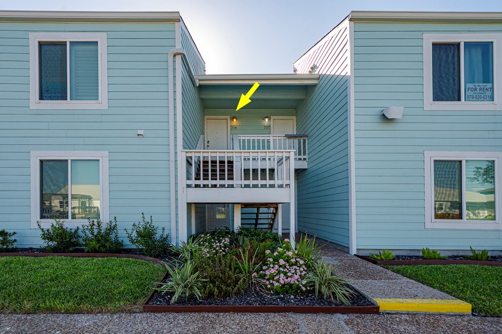 Lauderdale Dr, Rockport, TX 78382