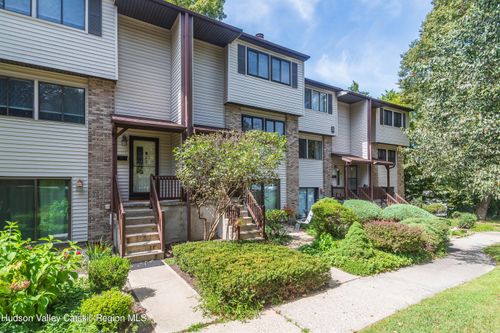 258 Village Ct, Kingston, NY, 12401-2426 | Card Image