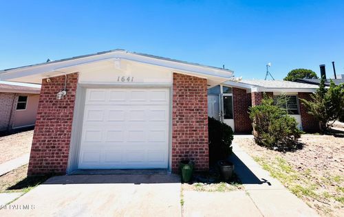 1641 Bill Ogden Dr, El Paso, TX, 79936-5723 | Card Image