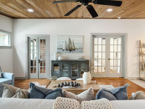 212 E Hudson Ave, Folly Beach, SC, 29439 | Card Image