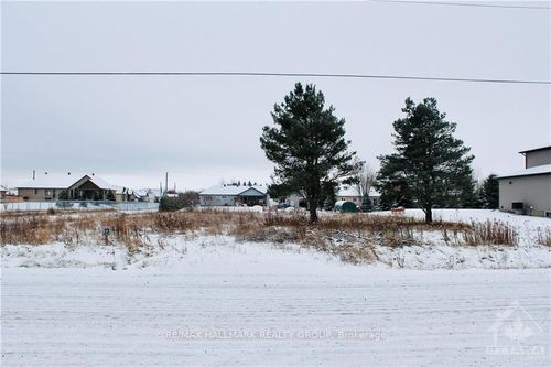 132 Atmosphere St, Vars, ON, K0A3H0 | Card Image