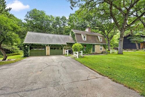 N6976 Neupert Road, Lake Mills, WI, 53551 | Card Image