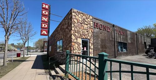4215 E Lake St, Minneapolis, MN, 55406-2256 | Card Image