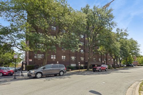 205-4600 Cumberland Ave, Chicago, IL, 60656-4261 | Card Image