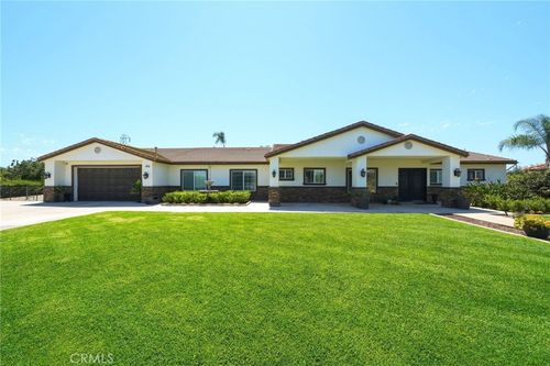 5685 Oak Tree Cir, Jurupa Valley, CA, 92509 | Card Image