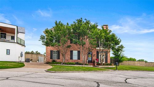 40 Enclave Ct, Waco, TX, 76708-1100 | Card Image