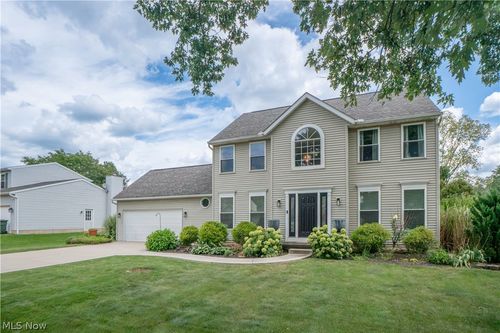 6526 Sugargrove Cir Ne, Canton, OH, 44721-3582 | Card Image