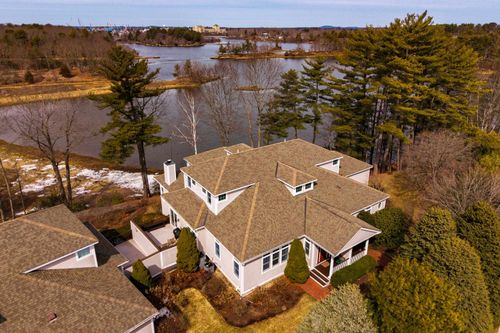 8 Campbells Ln, New Castle, NH, 03854-4456 | Card Image