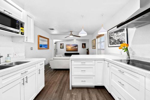 1140 Sw 9th Ave, Fort Lauderdale, FL, 33315-1103 | Card Image