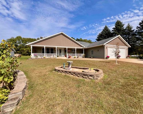 E11220 Birnam Woods Rd, Baraboo, WI, 53913-9557 | Card Image