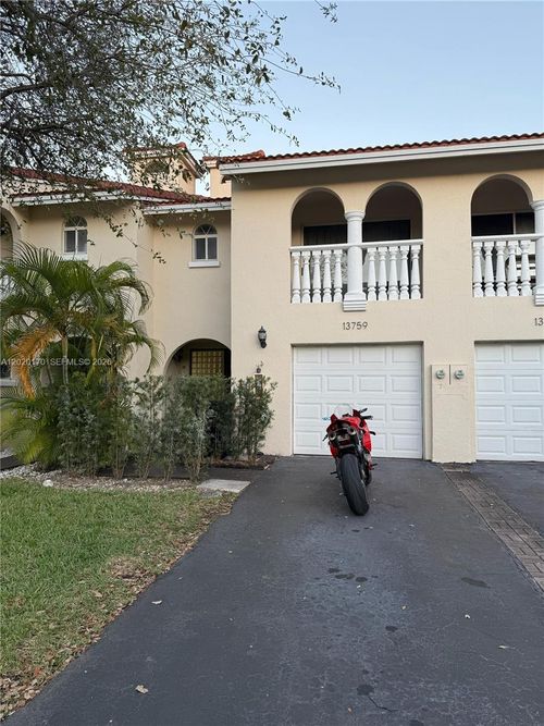 24-13759 Sw 160th St, Miami, FL, 33177-1247 | Card Image