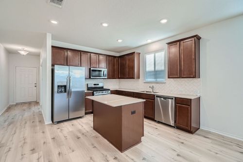 190 Purple Heart Dr, Buda, TX, 78610-4015 | Card Image