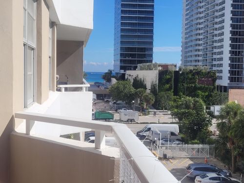 3a-1985 S Ocean Dr, Hallandale Beach, FL, 33009-5927 | Card Image