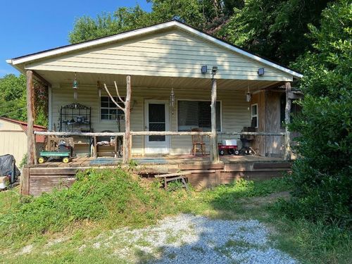 973 Water St, Dandridge, TN, 37725-4735 | Card Image
