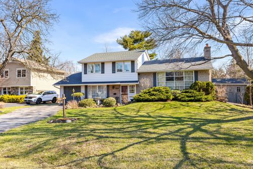 227 Sandwell Dr, Oakville, ON, L6L4P3 | Card Image