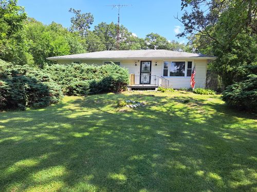 2317 S S 13000e Rd, Pembroke Twp, IL, 60958-3569 | Card Image