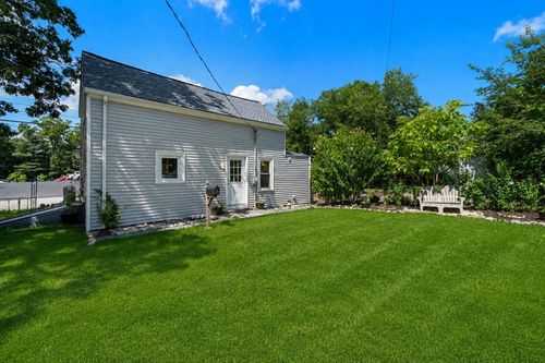 29 Sandwich Rd, Wareham, MA, 02571-1627 | Card Image