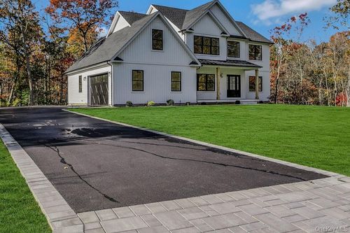 20 Bunker Ln, Middle Island, NY, 11953-1908 | Card Image