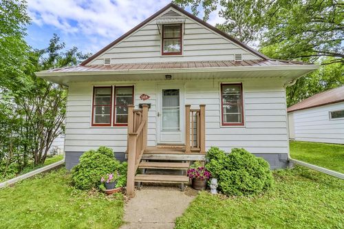 308 Sherman St, Detroit Lakes, MN, 56501-3617 | Card Image