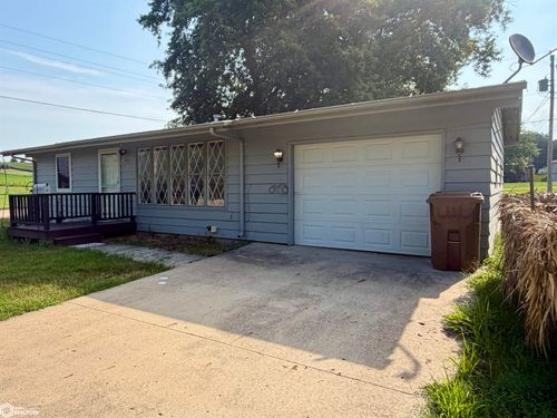 102 2nd Ave, Audubon, IA, 50025-1445 | Card Image