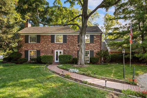 812 Dodds Dr, Champaign, IL, 61820-6808 | Card Image