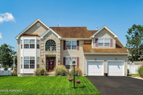 15 Savannah Dr, Barnegat, NJ, 08005-1310 | Card Image