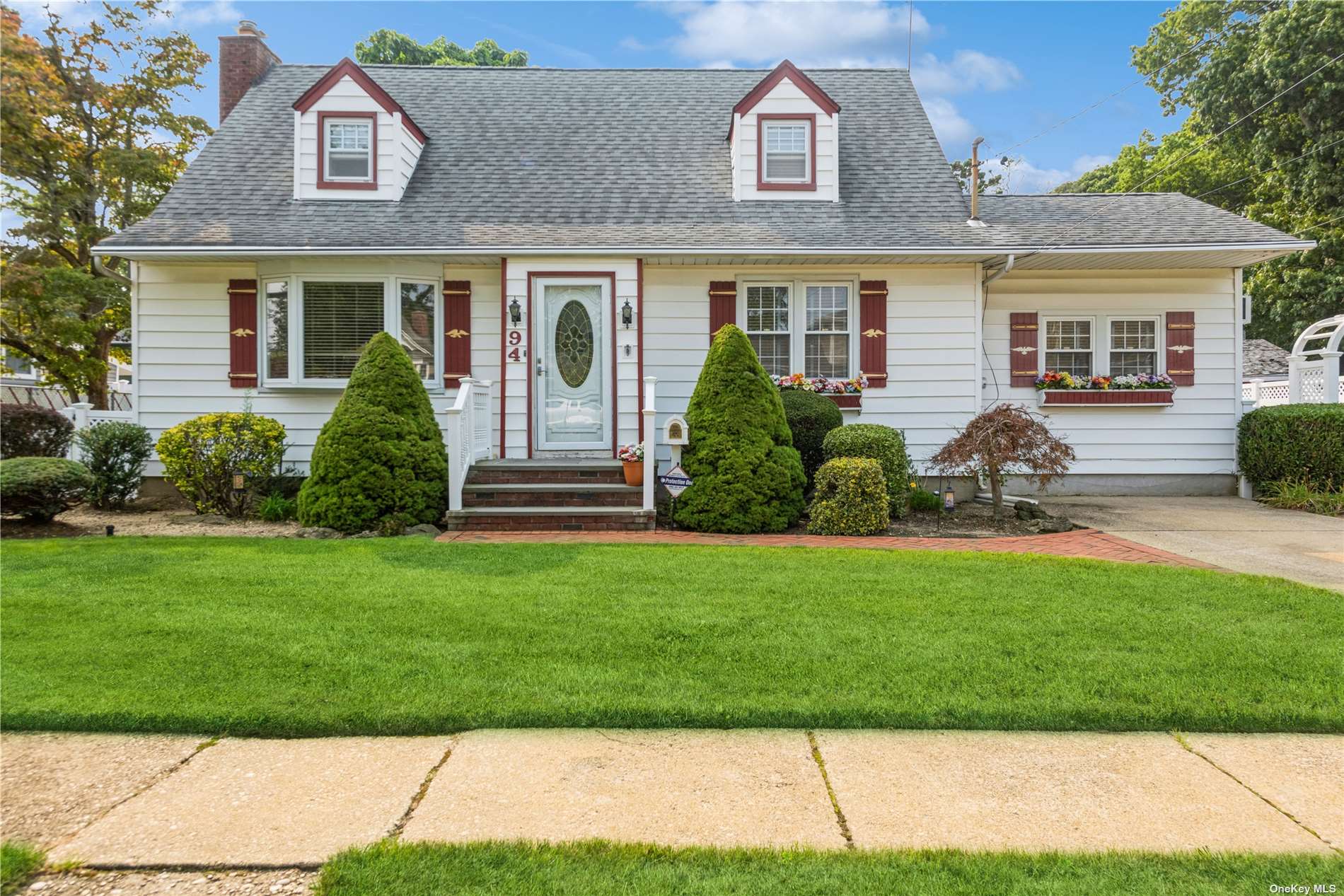 Grand Blvd, Massapequa Park, NY 11762