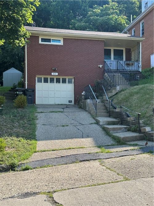 424 Wilson Ave, Ambridge, PA, 15003-2166 | Card Image