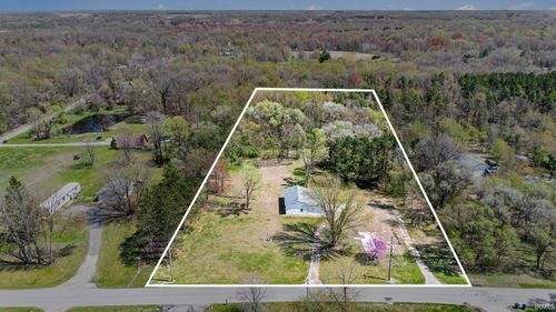 8880 N 1150 E, Walkerton, IN, 46574-7342 | Card Image