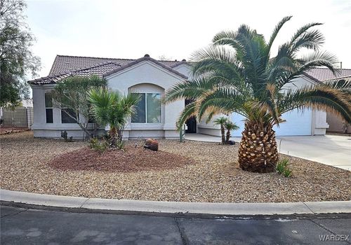 2048 E Lago Grande Pl, Fort Mohave, AZ, 86426-7032 | Card Image