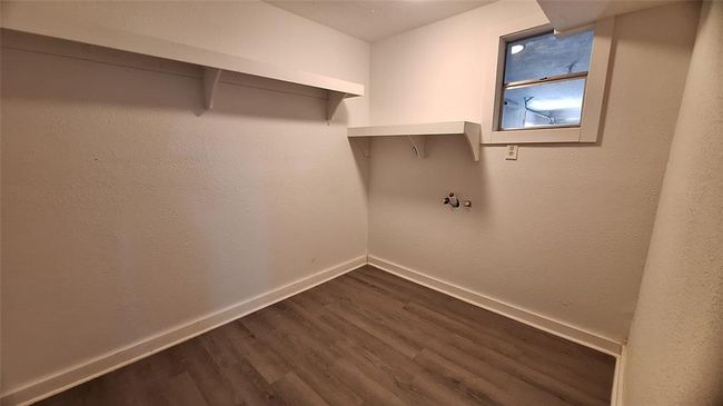 Laundry Room | Image 18